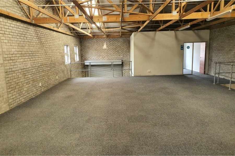 To Let commercial Property for Rent in Newton Park Eastern Cape